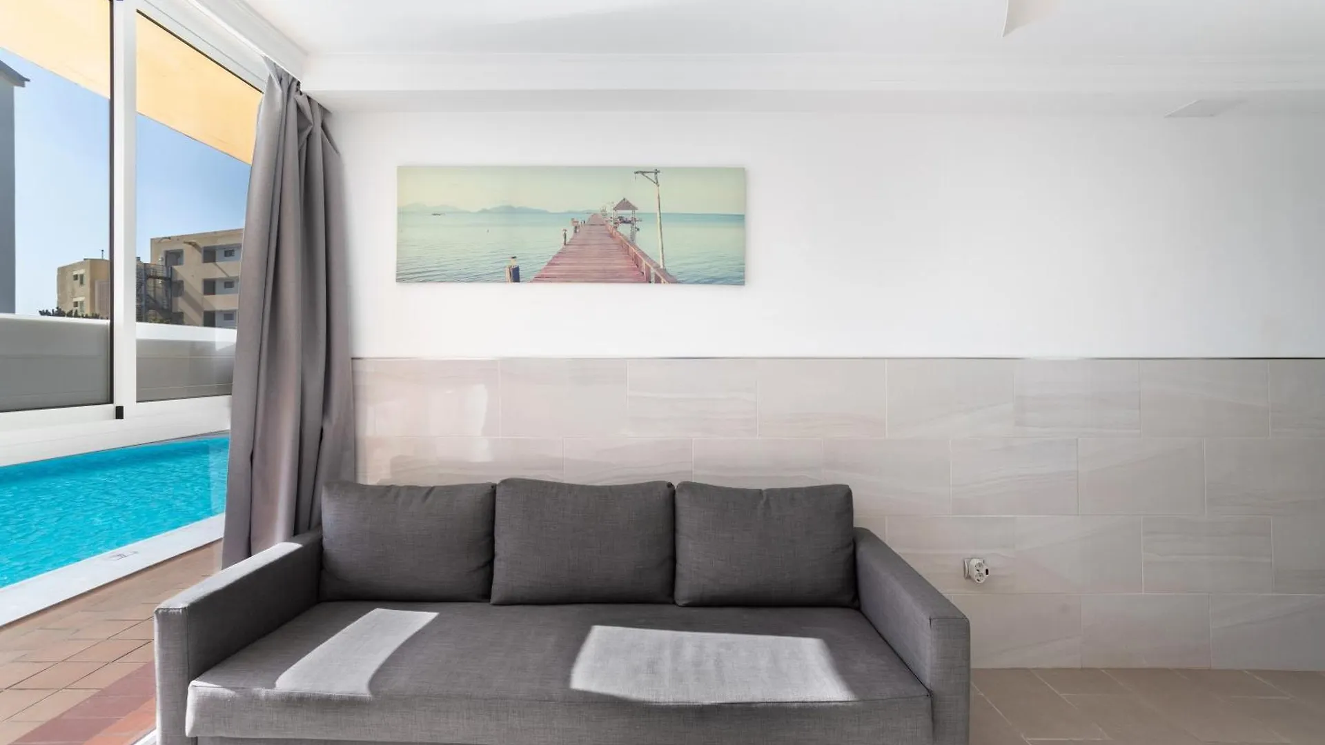El Nido De Los Angeles Apartamentos 普拉亚戴尔雷安格莱斯 公寓