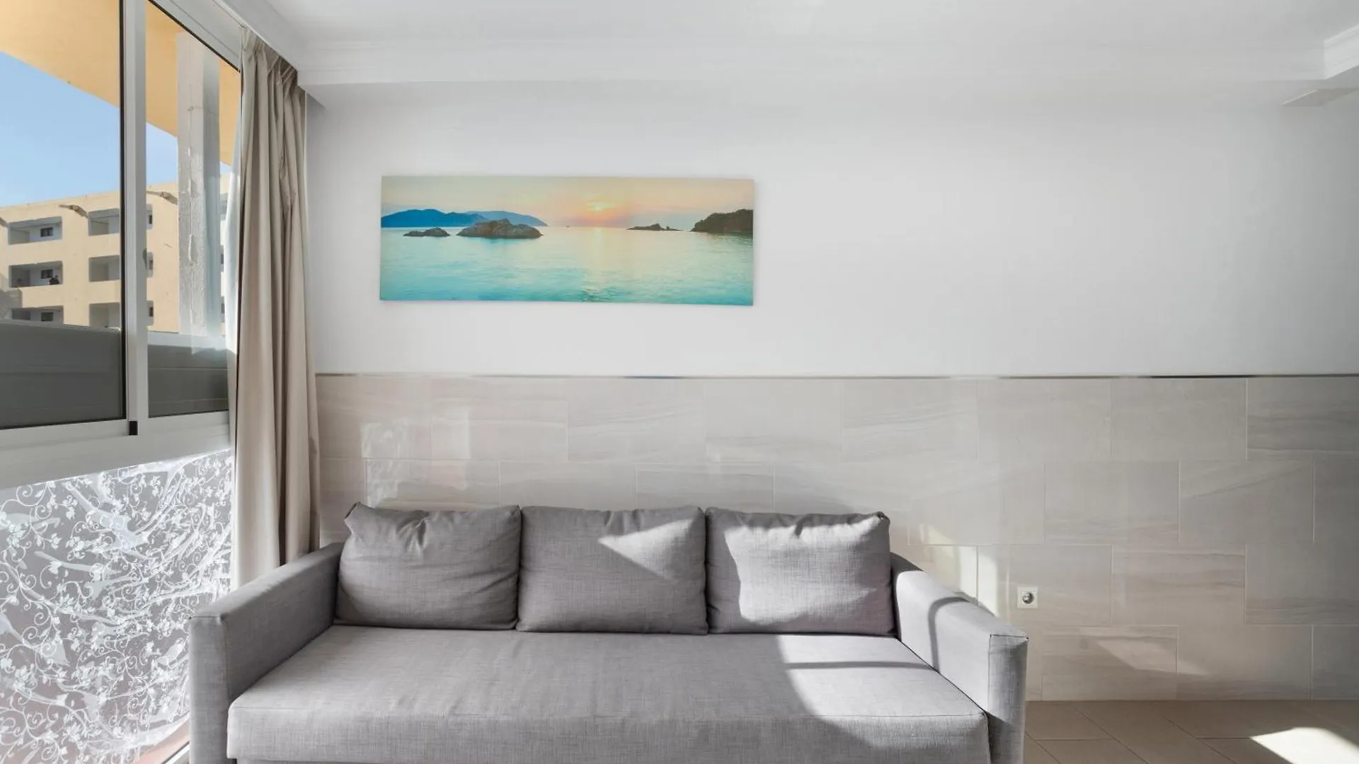 El Nido De Los Angeles Apartamentos 普拉亚戴尔雷安格莱斯