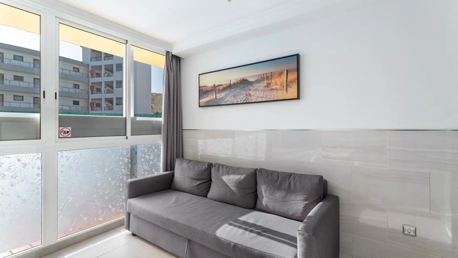 El Nido De Los Angeles Apartamentos 普拉亚戴尔雷安格莱斯 公寓